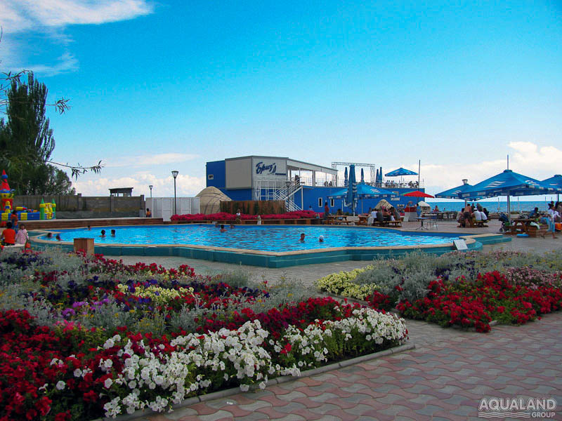 Развлекательный бассейн Karven Club. оз.Иссык-Куль. Строительство и проектирование бассейнов в Казахстане и Кыргызстане -  Aqualand Group.