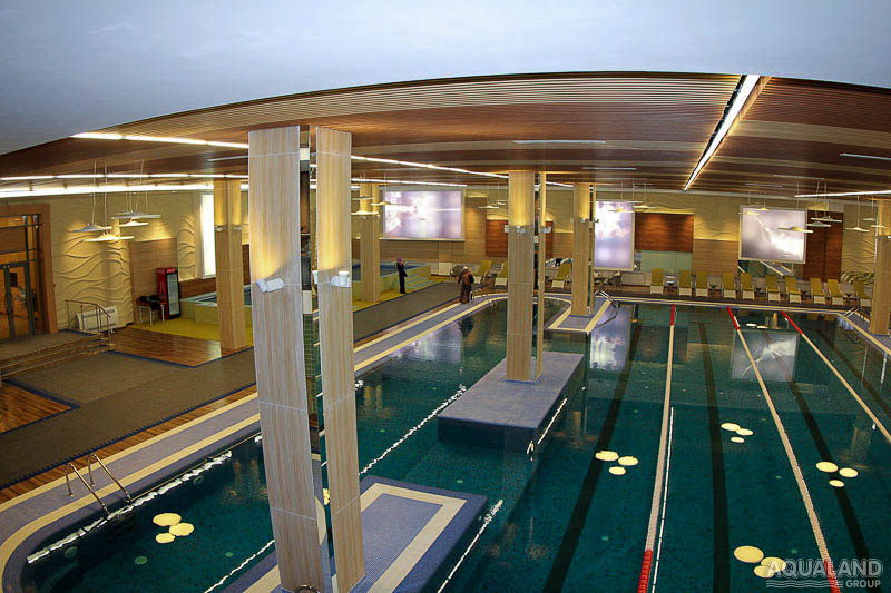 Переливной бассейн, центр Fitness Palace г.Астана, Казахстан. Aqualand Group - строительство и проектирование бассейнов.